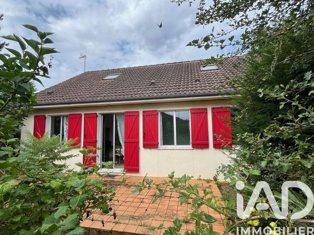 Maison 147 m² à Selommes  - photo 8