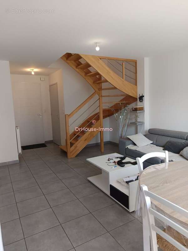 Maison 78 m² à Saint-Brice-En-Cogles  - photo 7