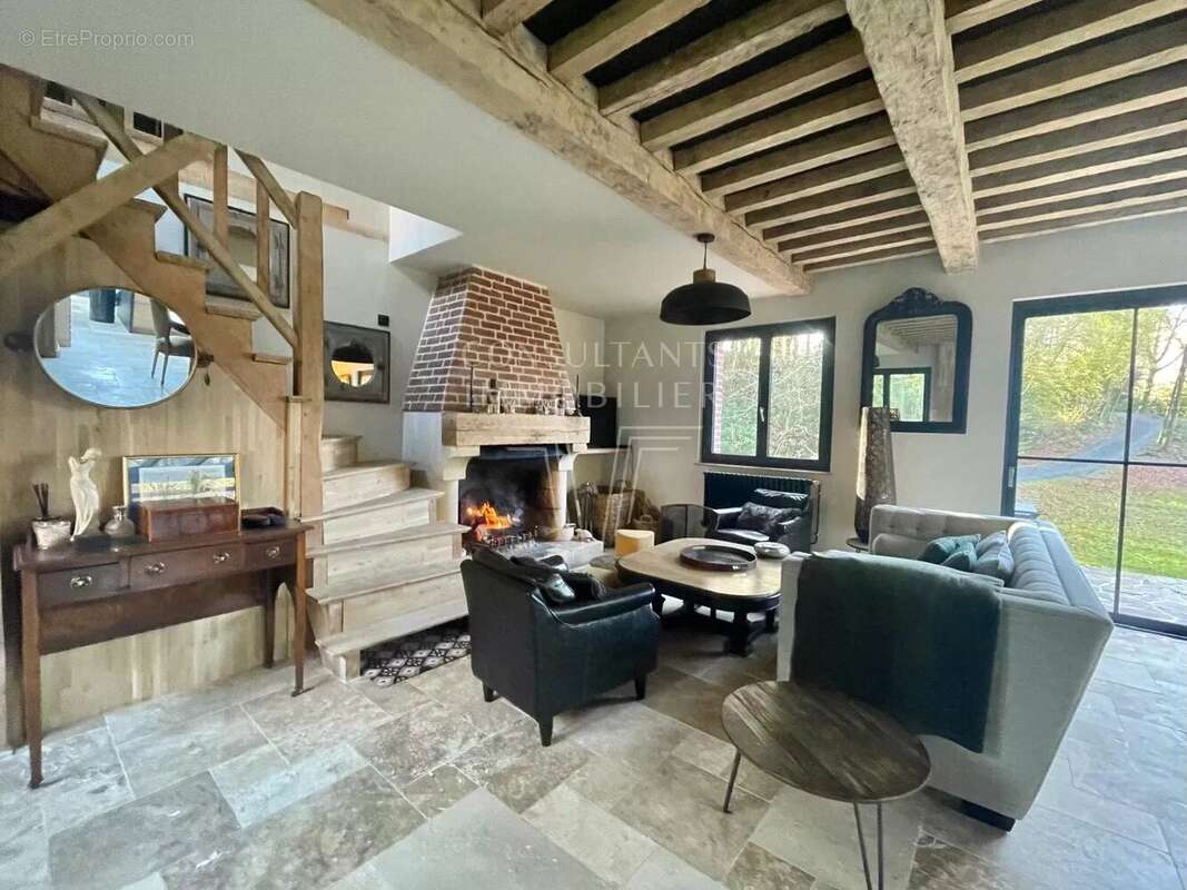 Maison à CORMEILLES