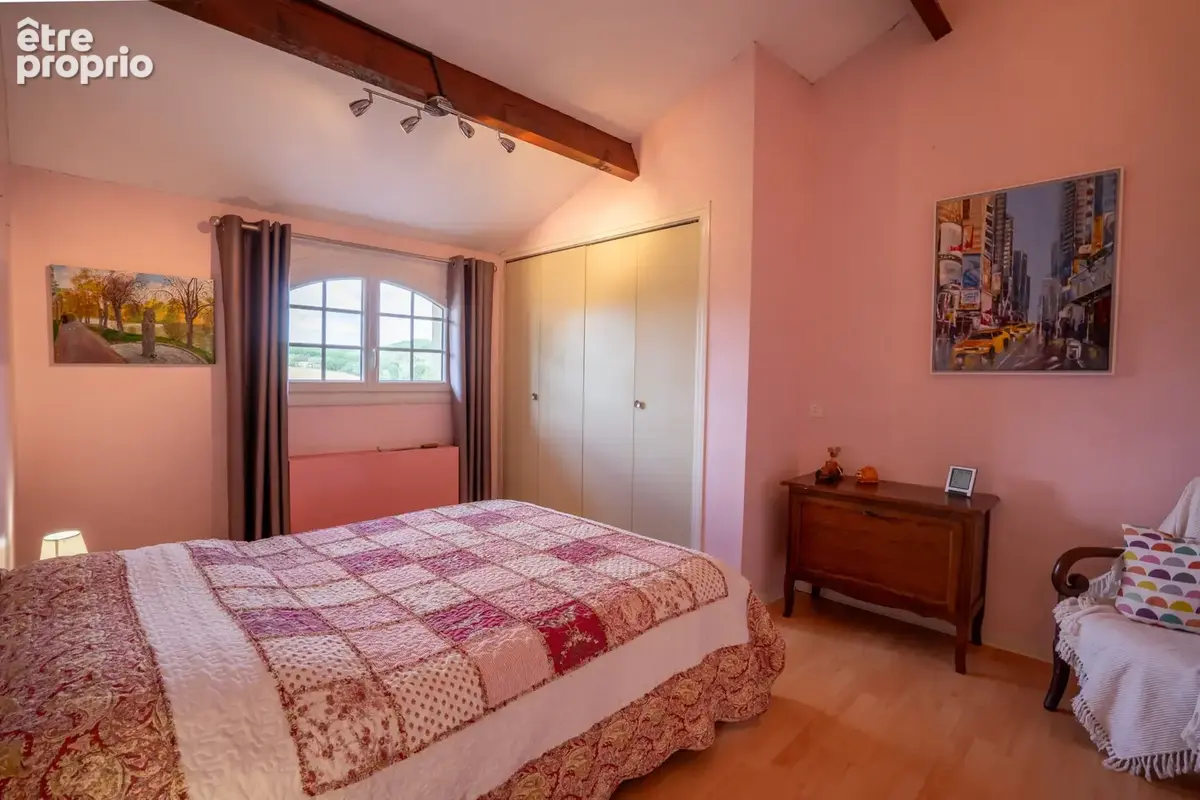 Maison contemporaine (5 chambres et un bureau), sous sol complet et terrain de 6897 m2, dans le village de Mon - photo 16