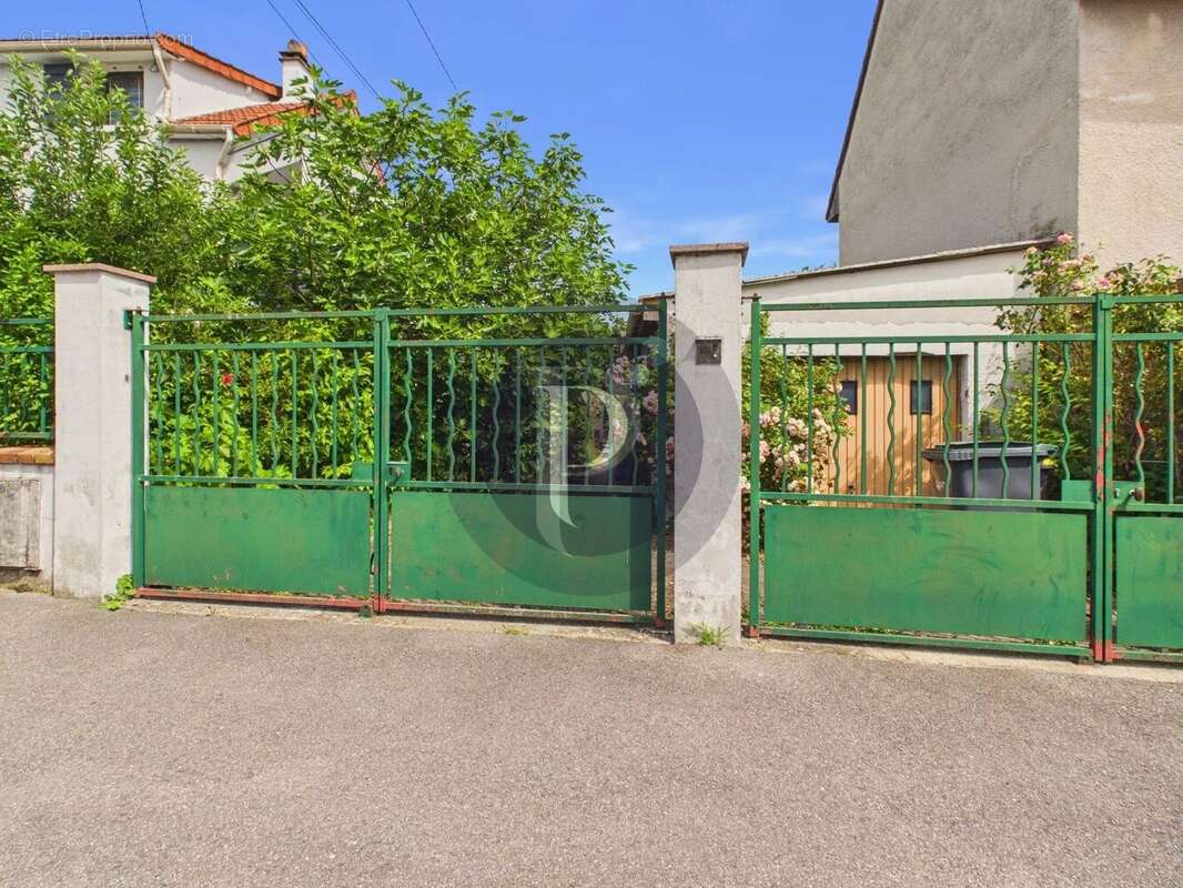 Maison à IGNY