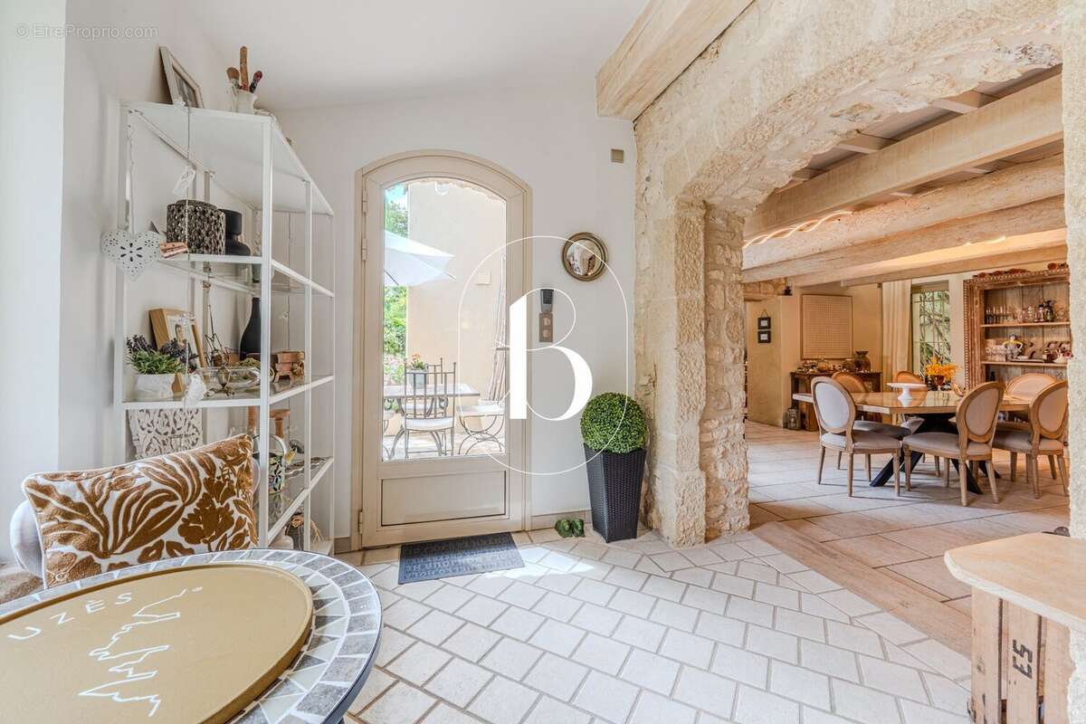 Maison à UZES