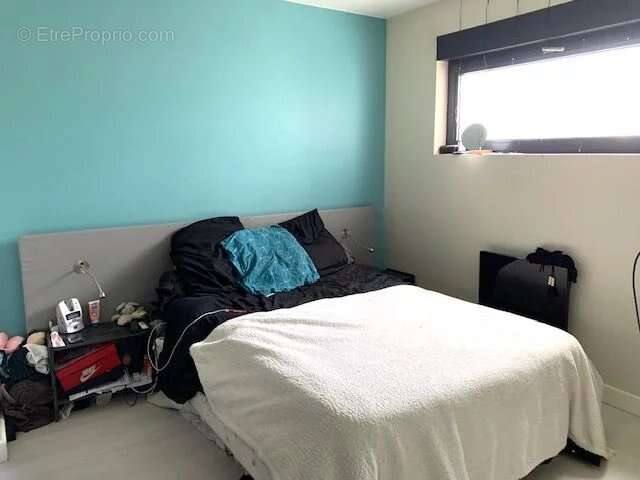 Appartement à LESPINASSE