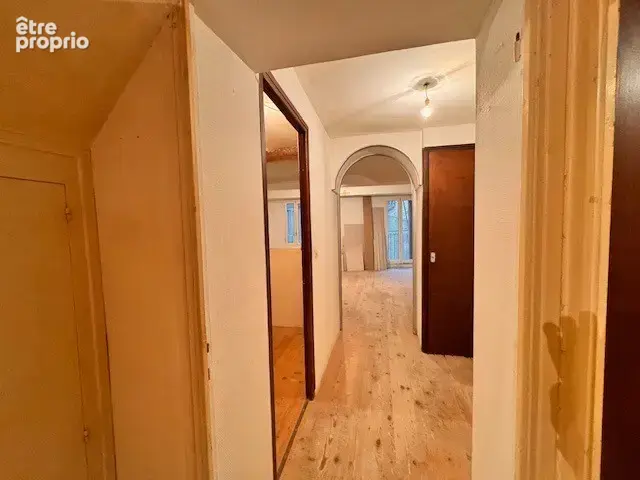 Appartement à L'ESCARENE