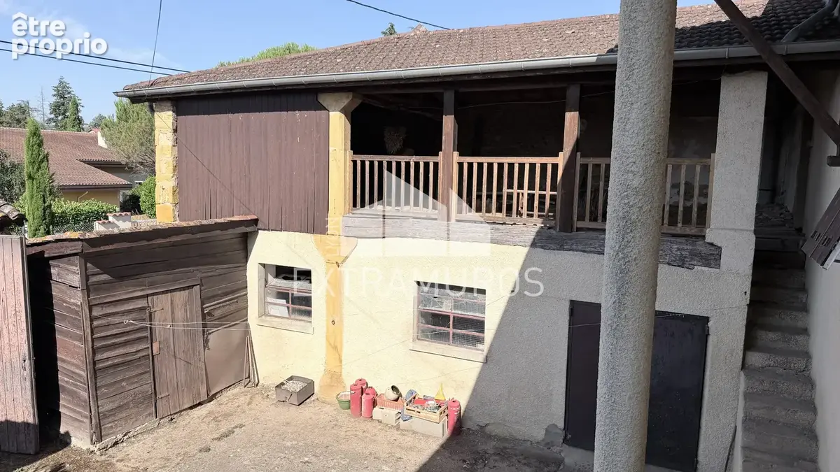 A vendre en exclusivite a saint germain/nuelles ancienne ferme beaujolaise avec annexes - photo 14