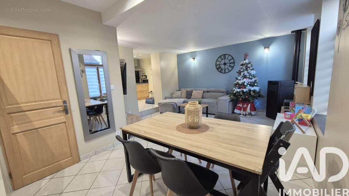 Photo 2 - Maison à LECELLES