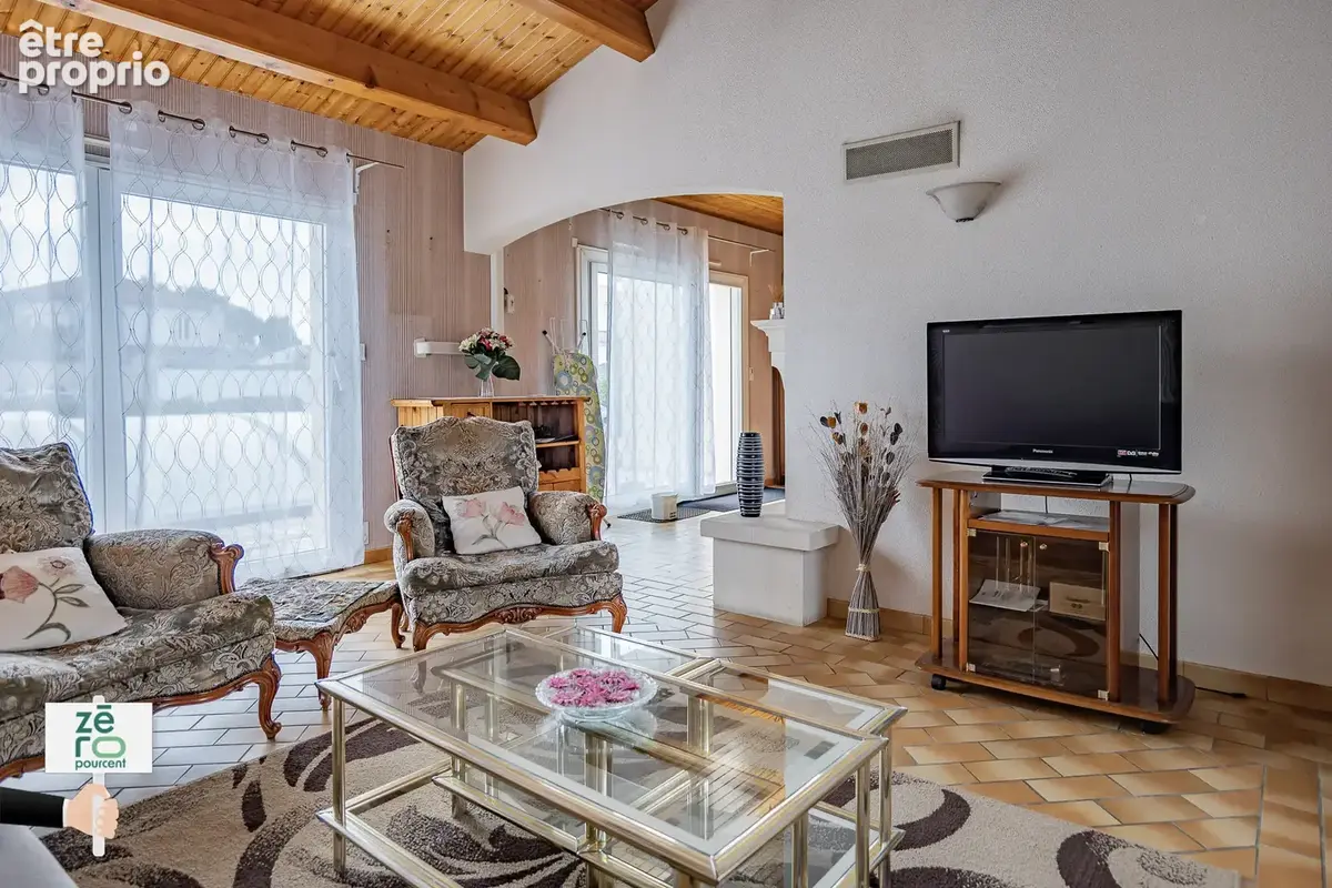 Maison d’exception avec piscine, dépendances et fort potentiel professionnel   Baisse de prix récente - photo 7