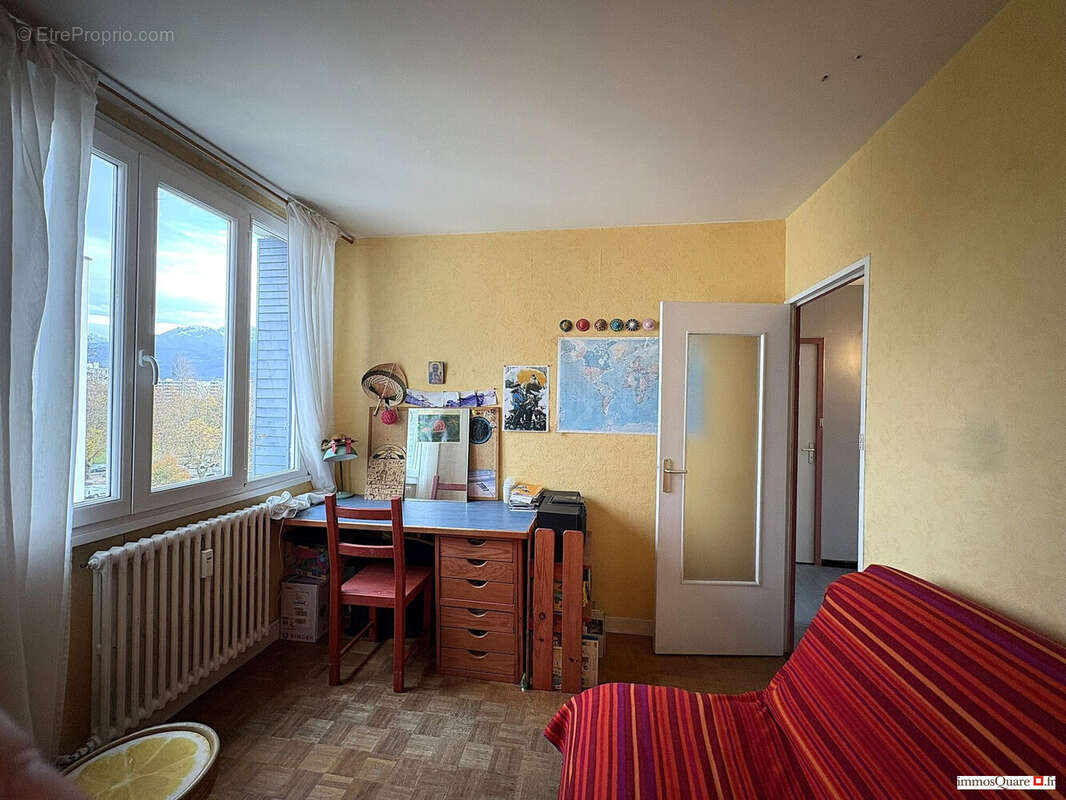 Appartement à MEYLAN