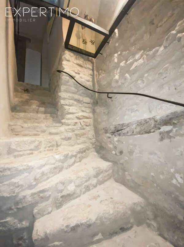 Maison à SAINT-MARTIN-DE-CASTILLON