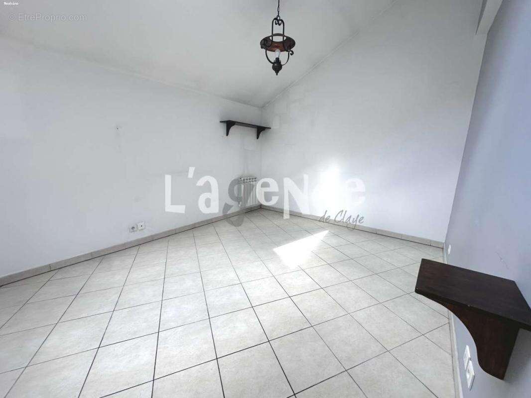 Appartement à CLAYE-SOUILLY