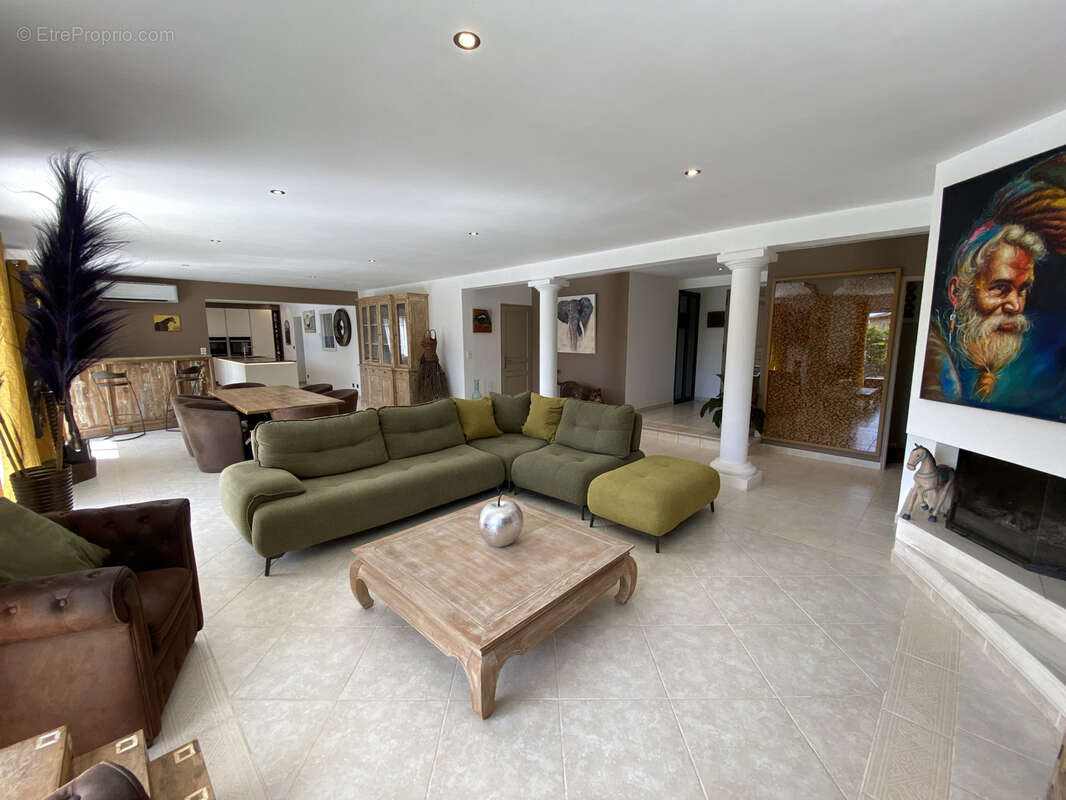 Maison à LA MOTTE
