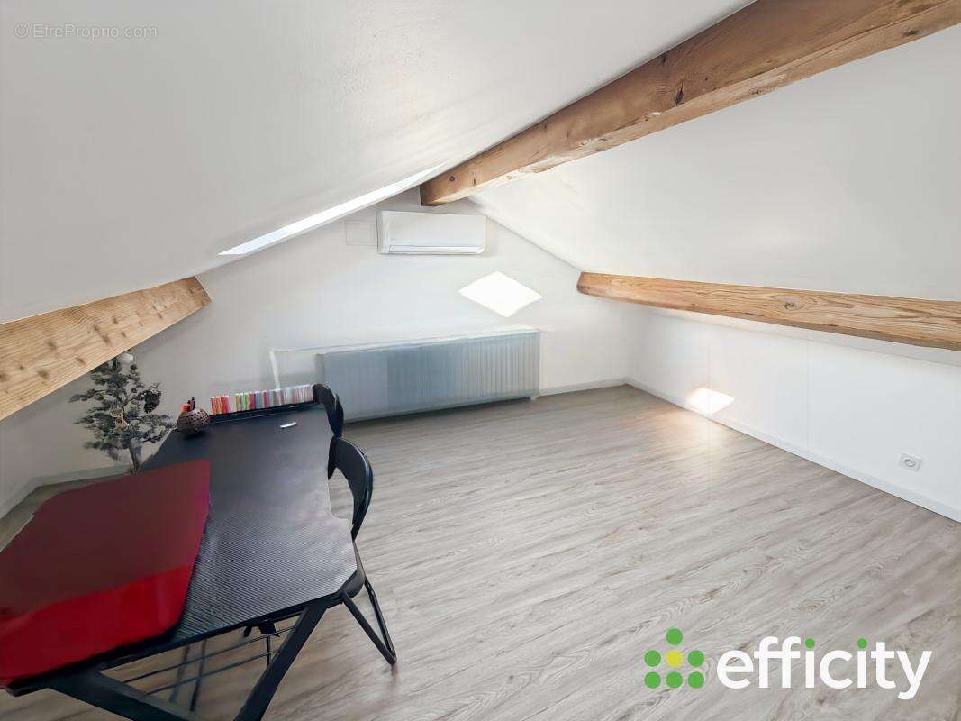 Maison à TOURNON-SUR-RHONE