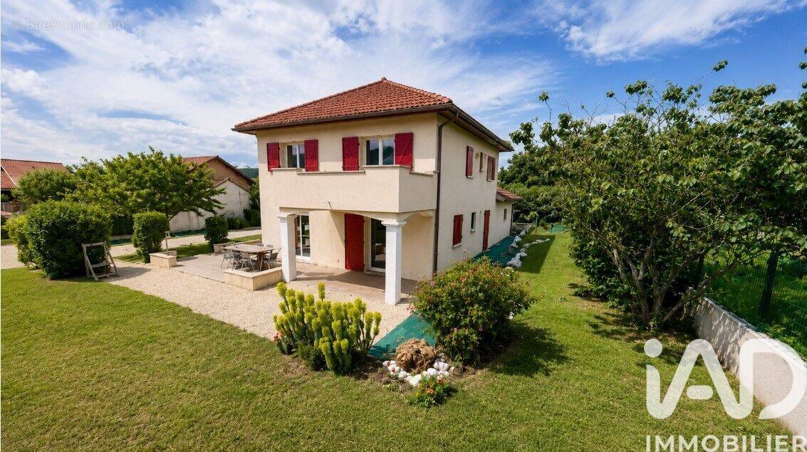 Photo 1 - Maison à OYEU