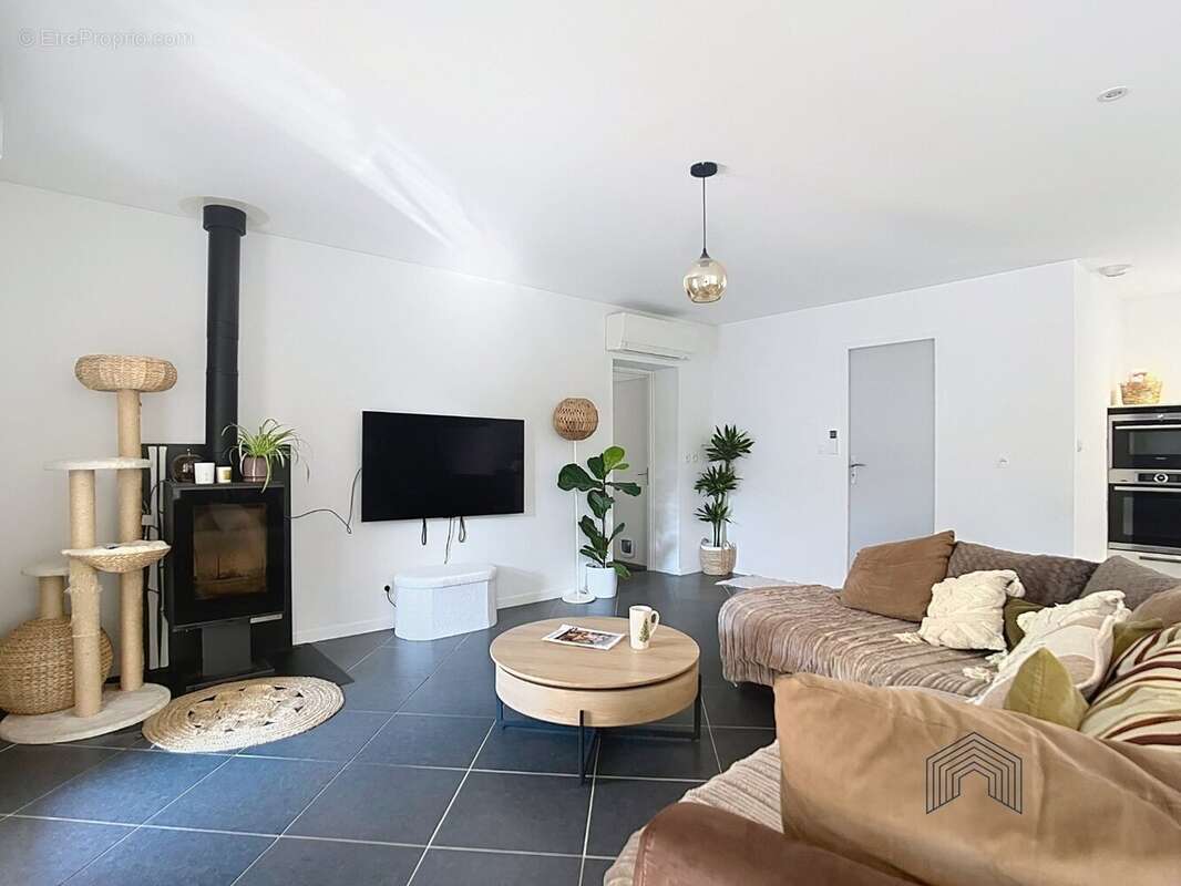 Maison à BUZET-SUR-TARN