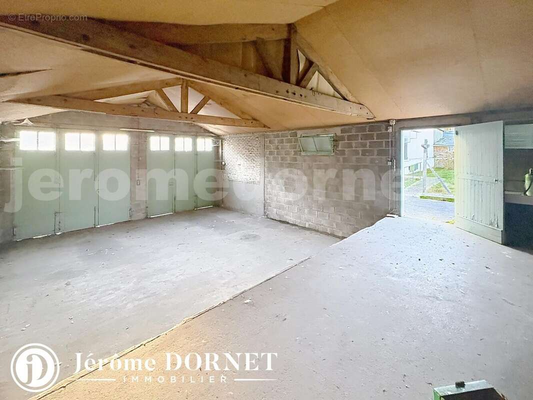 moug_00008 - Maison à GRANDVILLIERS