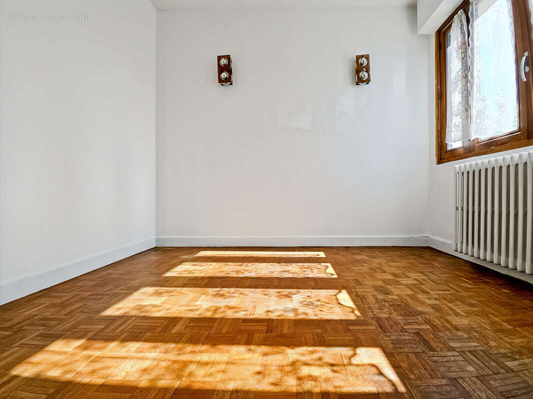 Maison à VILLENAVE-D&#039;ORNON