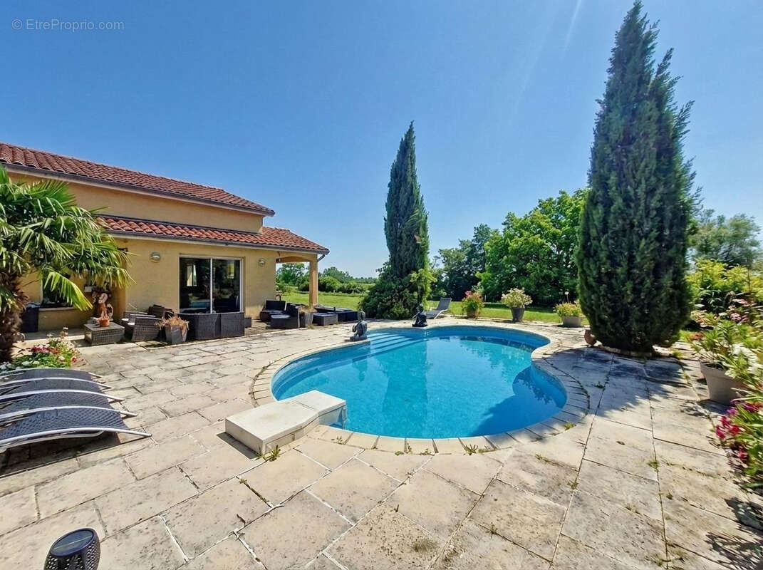 Maison à SAINT-GEORGES-HAUTE-VILLE