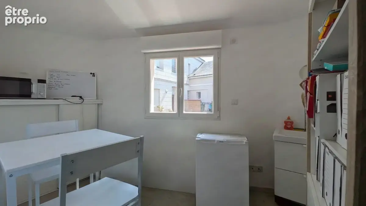 KITCHENETTE