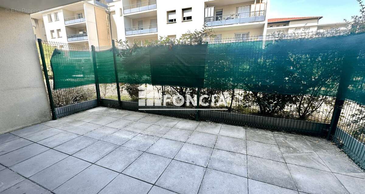 Appartement 3 pieces 71m2 avec terrasse et double parking sous sol et piscine - photo 6