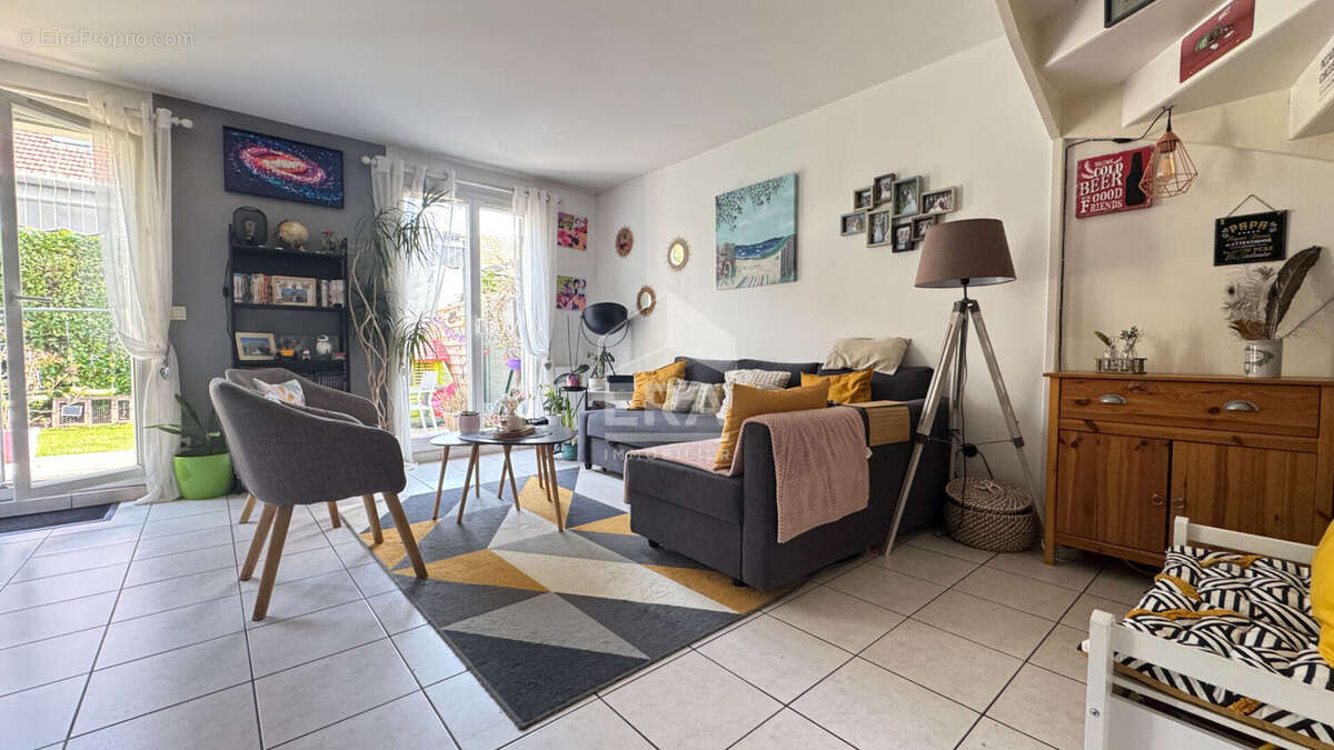 Maison à CORBEIL-ESSONNES