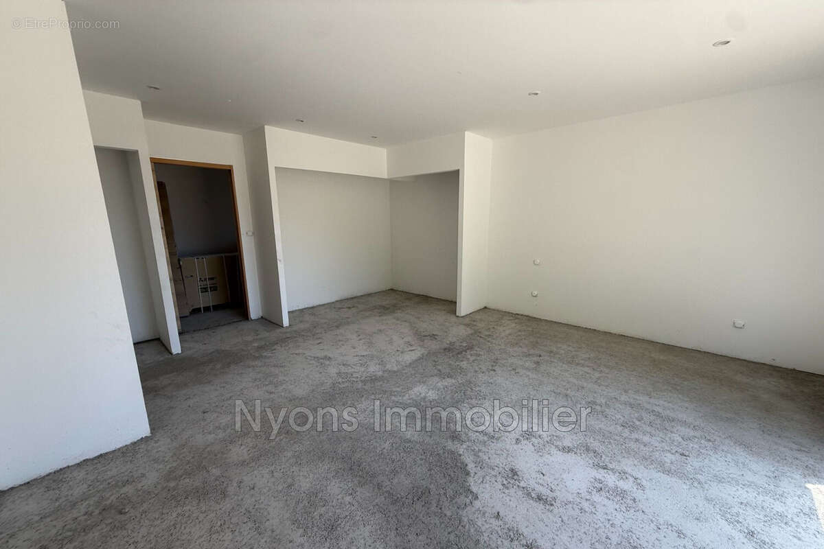 Maison 156 m² à Aubres  - photo 7