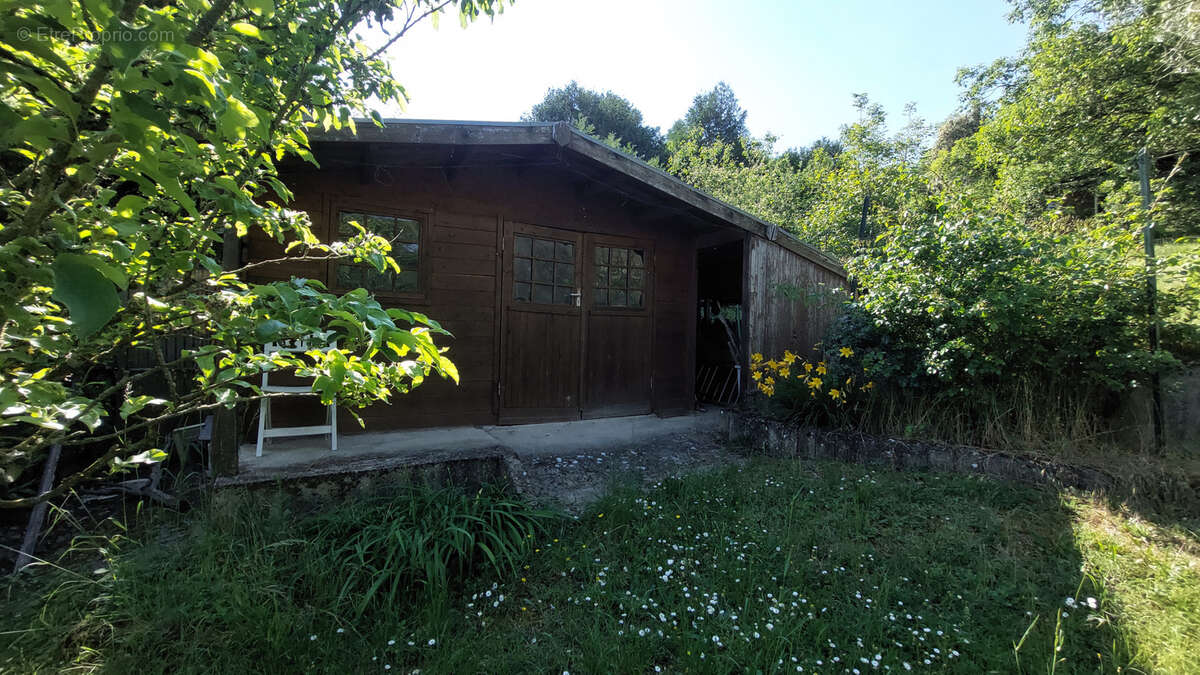 Maison à PONT-SUR-YONNE