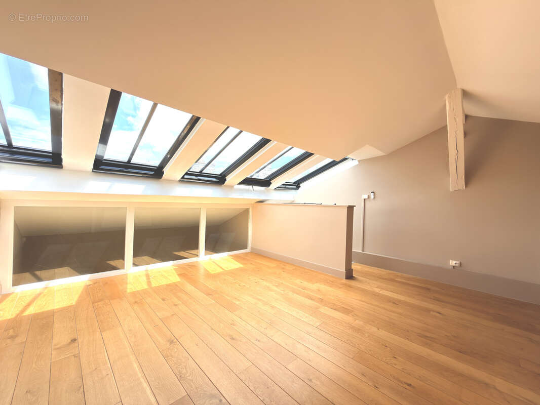 Appartement à LYON-4E