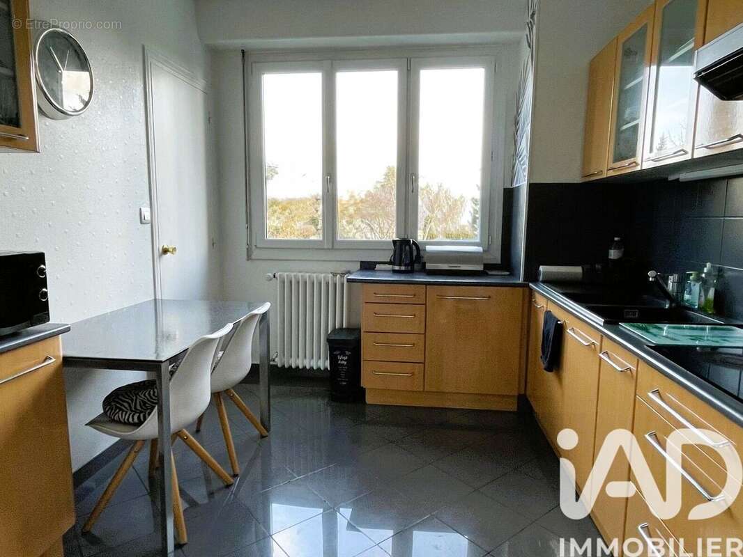 Photo 7 - Appartement à AVRILLE