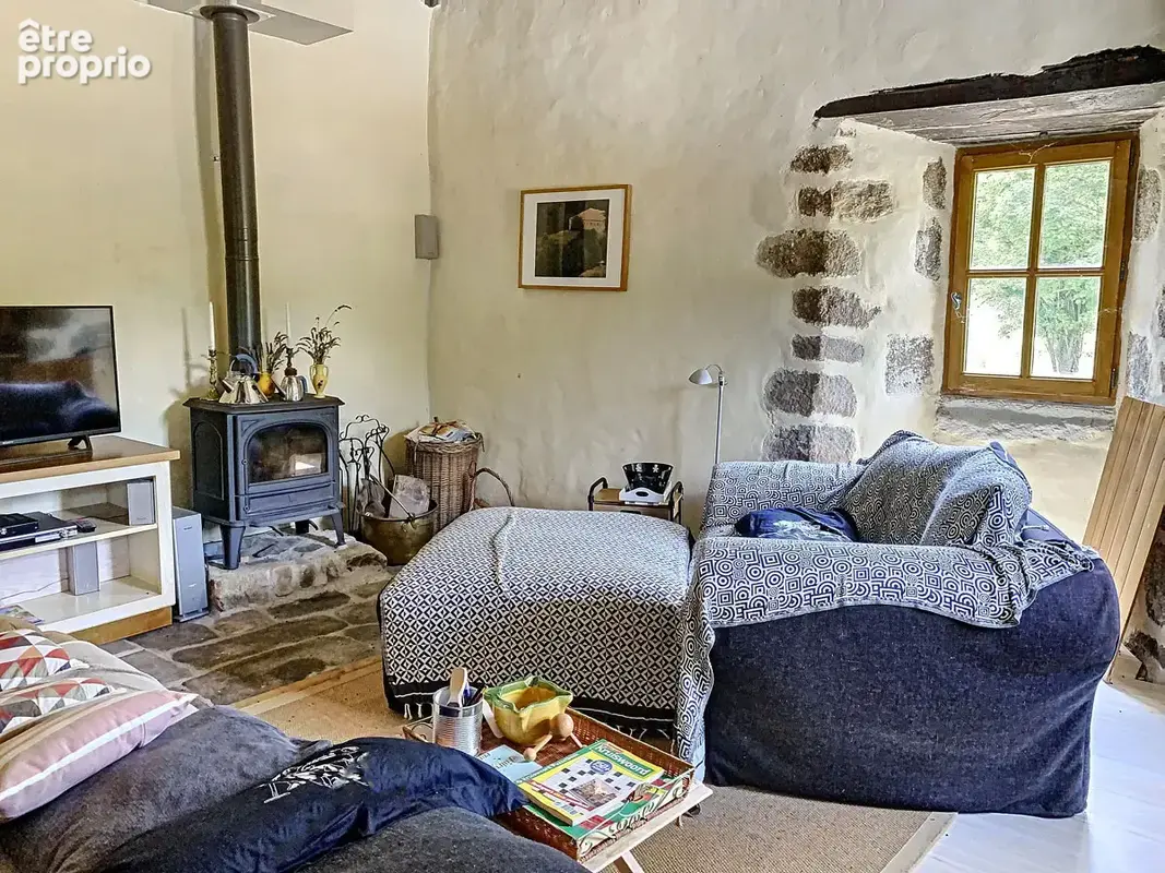 Une bastide du 16ème siècle rénovée de 260 m2 hab., aménagée en 2 logements et annexes, cour intérieure, pisci - photo 15
