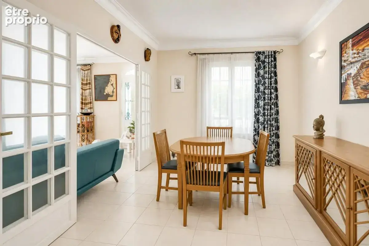 Spacieuse maison de 8 pièces à Noisy-le-Sec - photo 8
