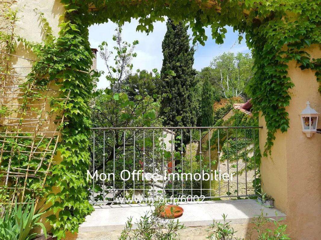 Référence : 6002-VCL. - Maison de Maître du XVII - Cours intérieure et piscine - 20 minutes d'Aix en Provence - photo 20