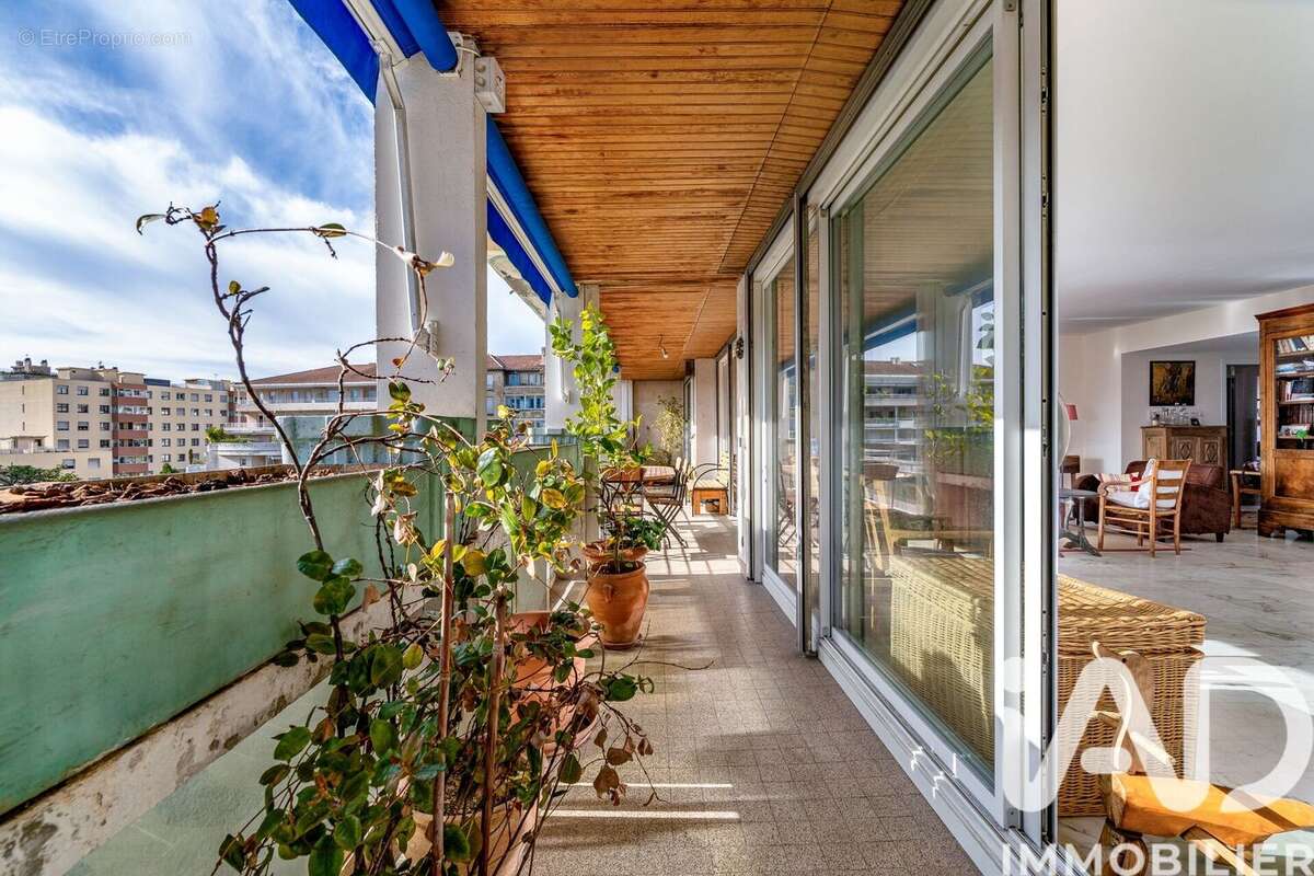 Photo 4 - Appartement à MARSEILLE-8E