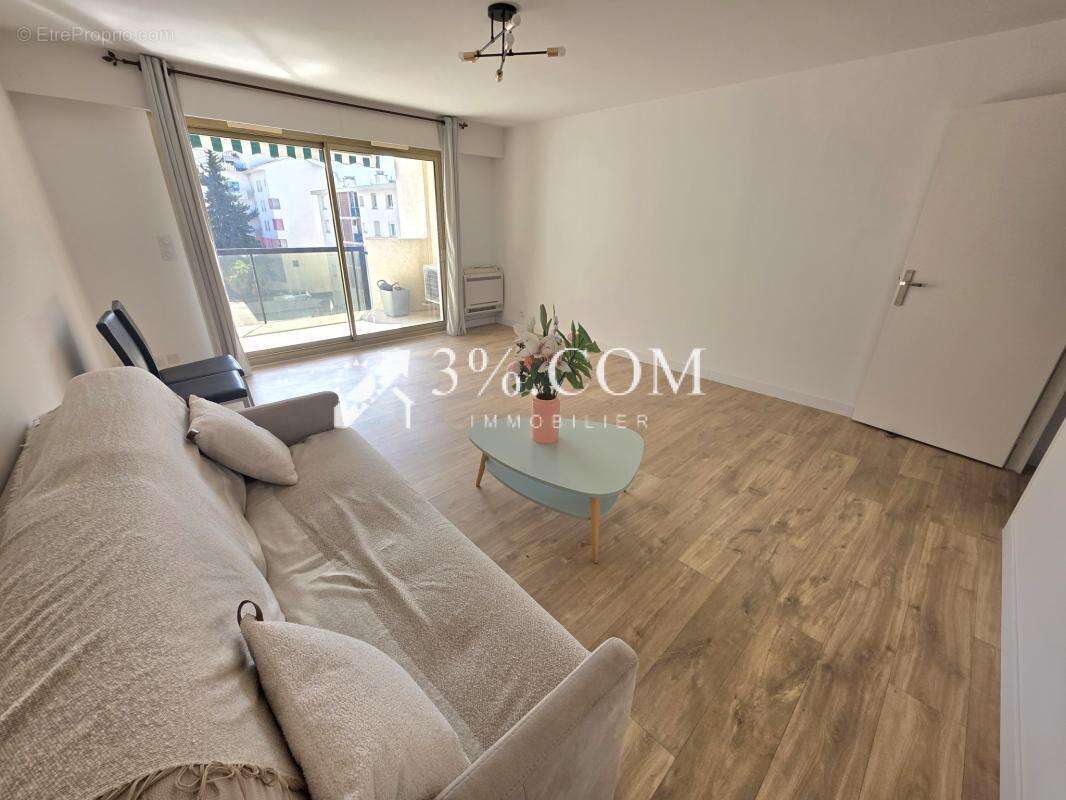 Appartement à SAINT-RAPHAEL