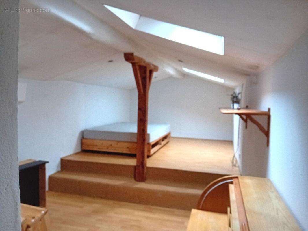 Maison à SAINT-BEAUZILE