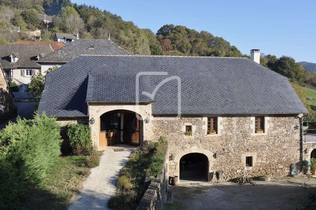 Maison à LAVAL-DE-CERE