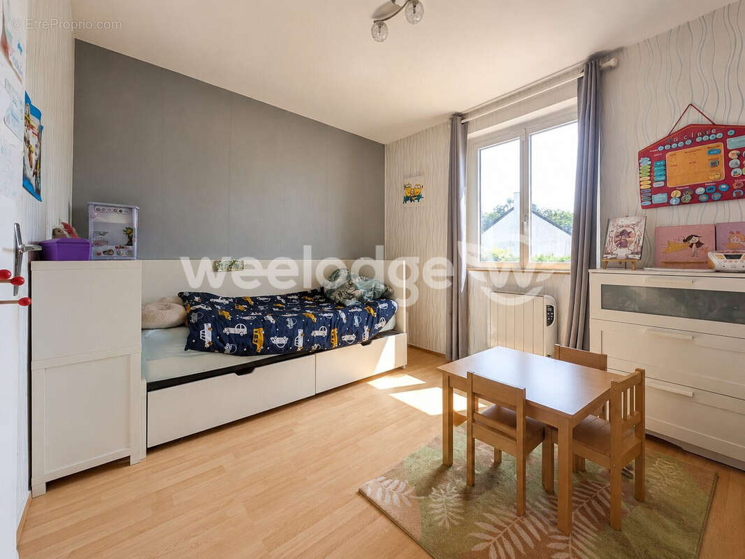 Chambre 1 - Maison à CARQUEFOU