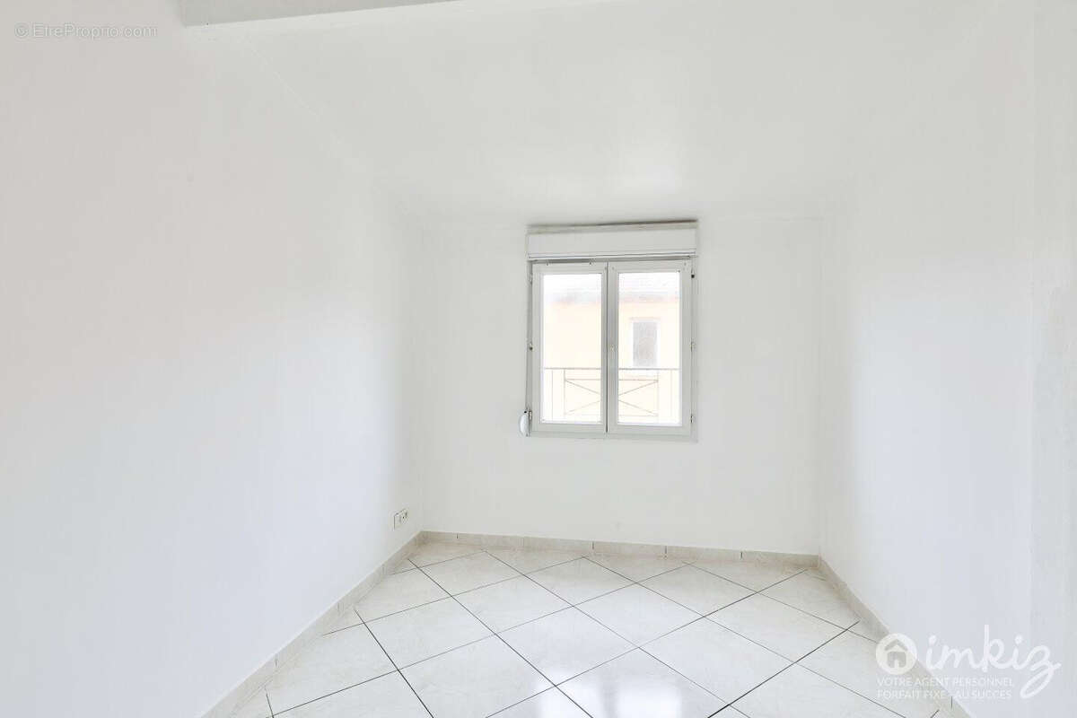 Maison 5 pièces et deux F3 indépendants - photo 8