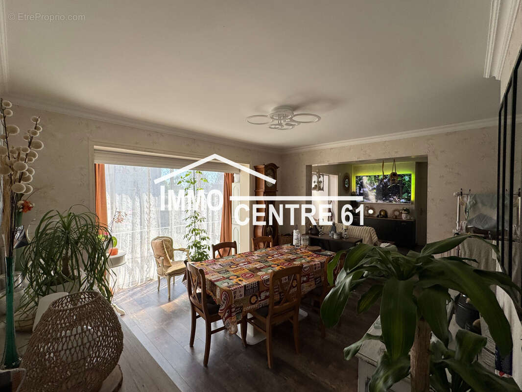 Maison à LA FERTE-MACE