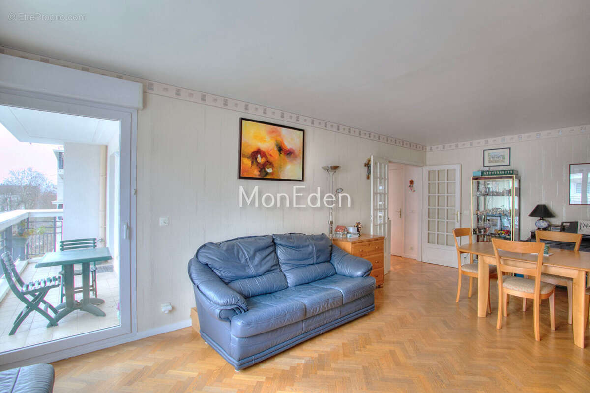 Appartement à NEUILLY-SUR-SEINE
