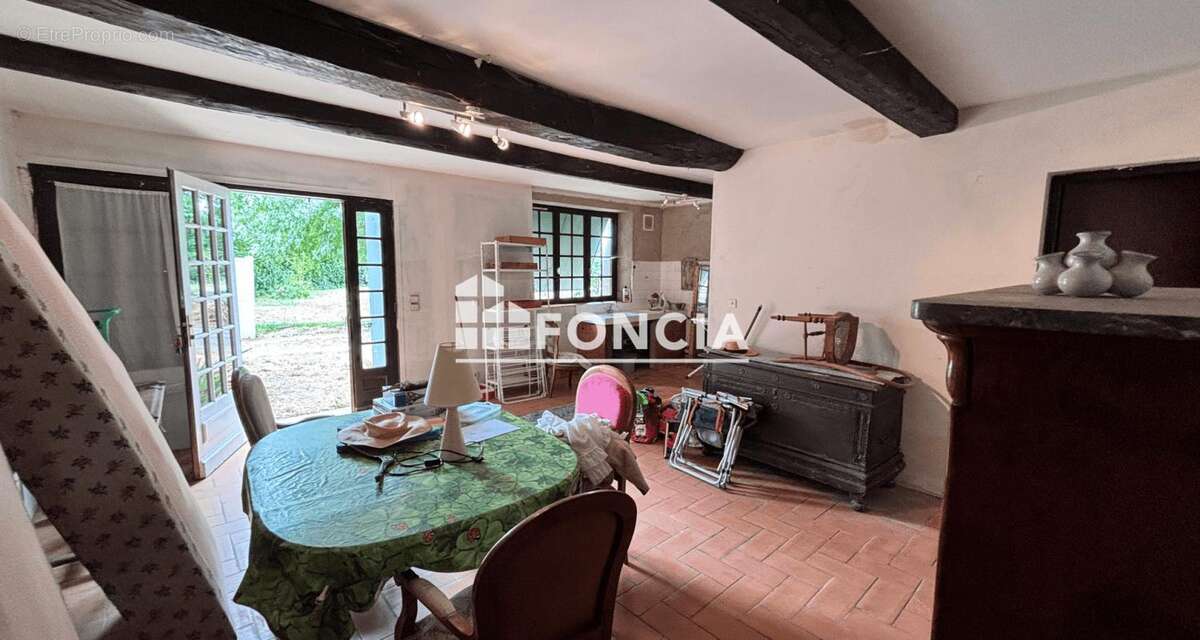 Authentique ancien moulin de 180 m² sur 1 800 m² arborés avec piscine, terrasse ombragée de 40 m², serre et pigeonnier. Un vérit - photo 12