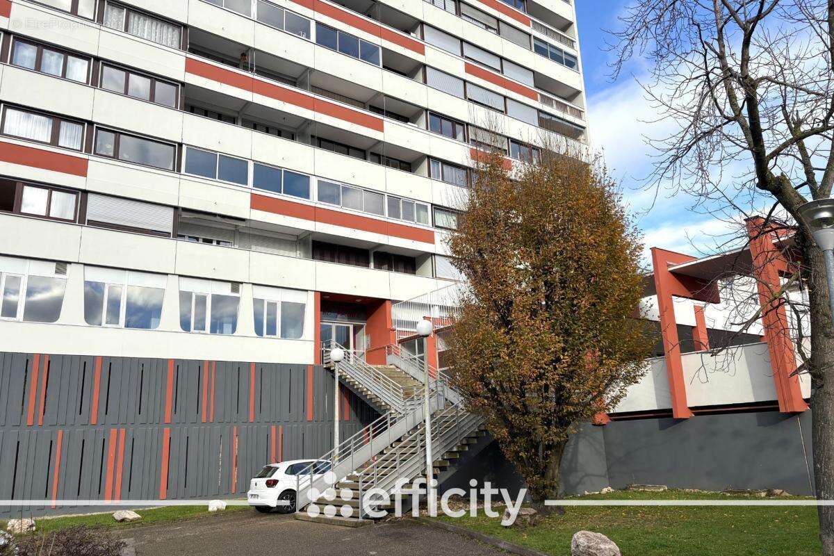 Appartement à SAINT-ETIENNE