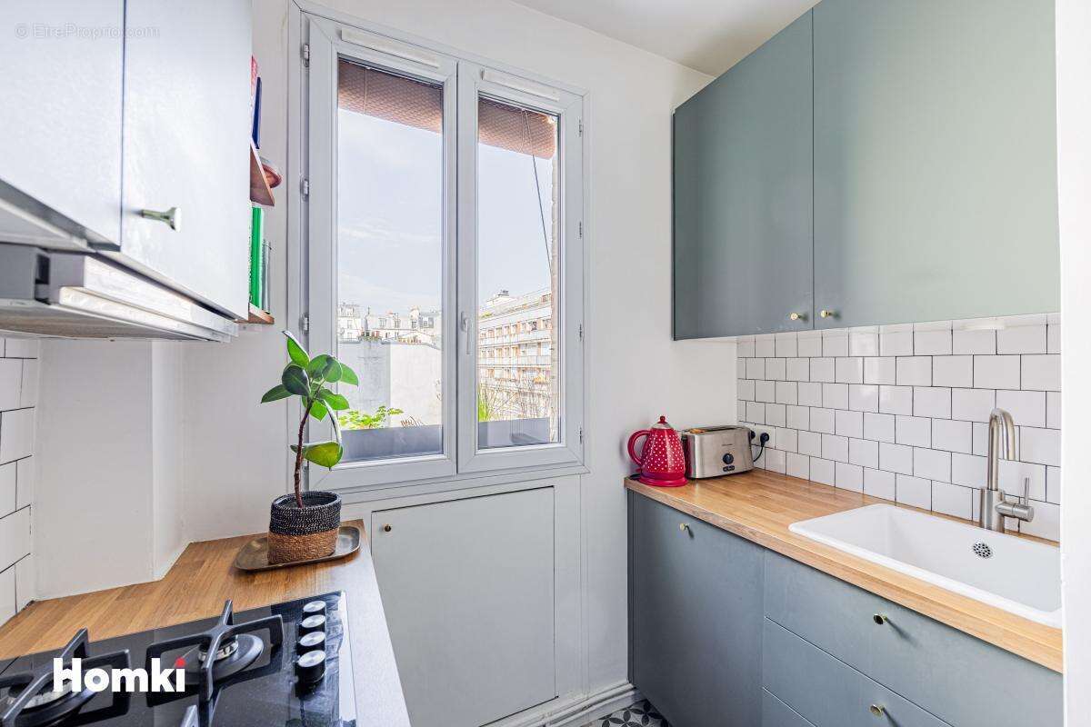 Appartement à PARIS-18E