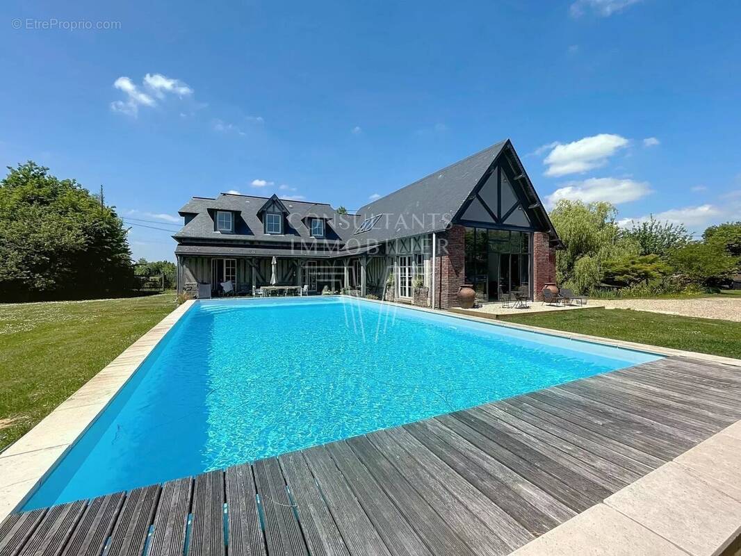 Maison à PONT-L&#039;EVEQUE