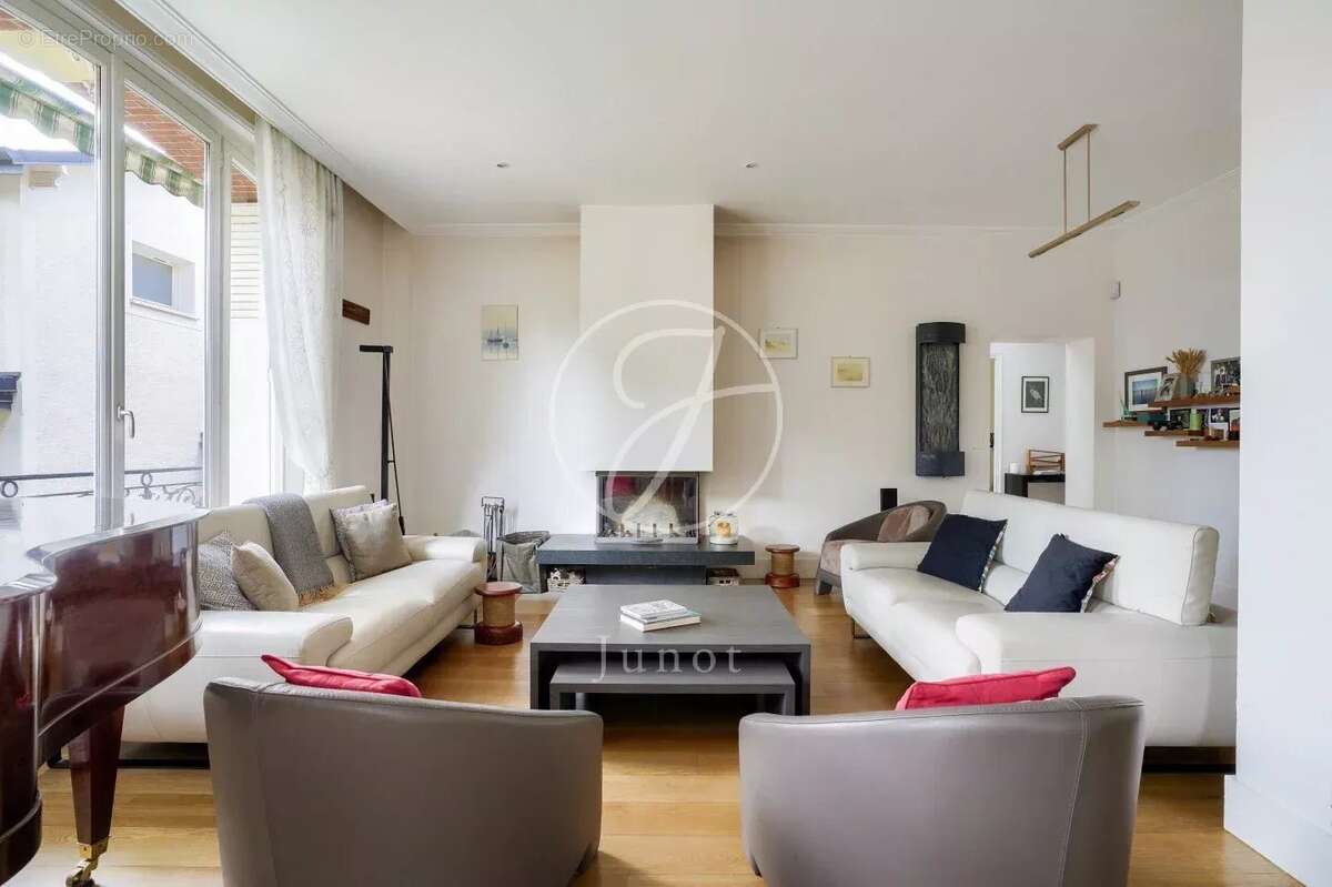 Maison à MAISONS-LAFFITTE