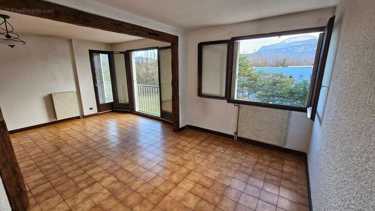 Appartement à MOIRANS