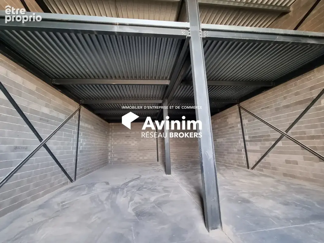 Commerce 256 m² à vendre à Saint-Georges-D'orques (34680) - photo 2