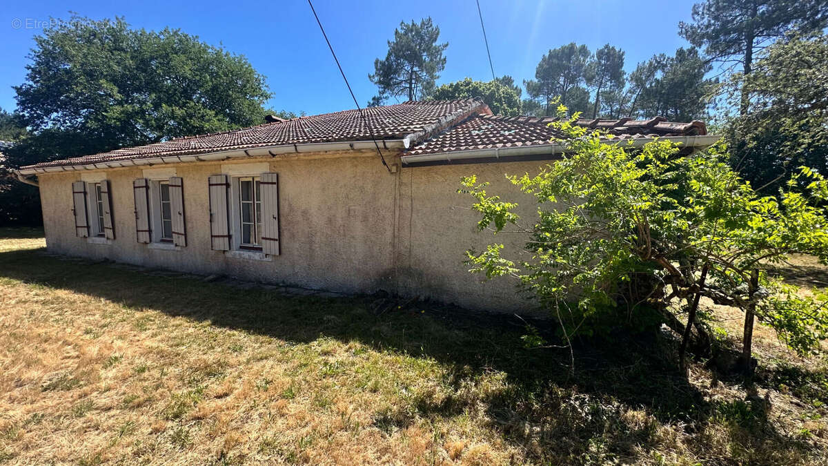 Maison à PISSOS
