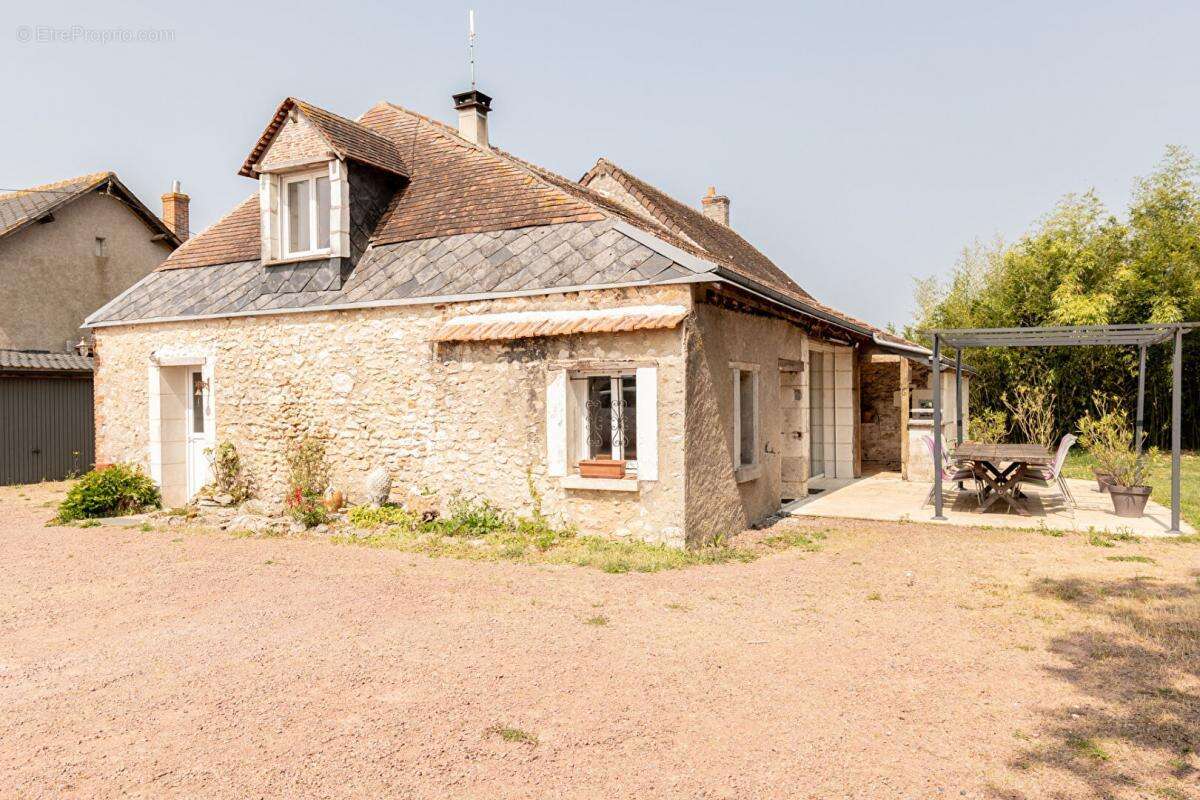 Maison à ATHEE-SUR-CHER