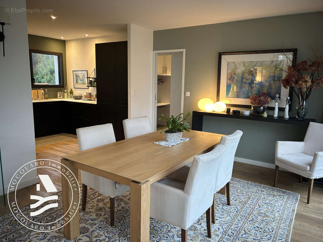 Maison à LOCMARIAQUER