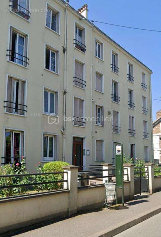 Appartement à CORBEIL-ESSONNES